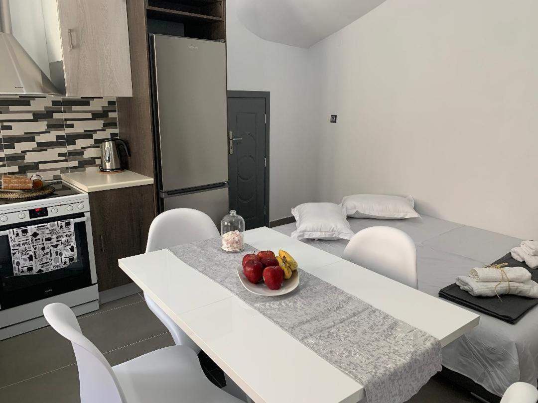 Thania'S House ,4 Minutes From The Center Of Hermoulis Ermoupoli Exterior photo