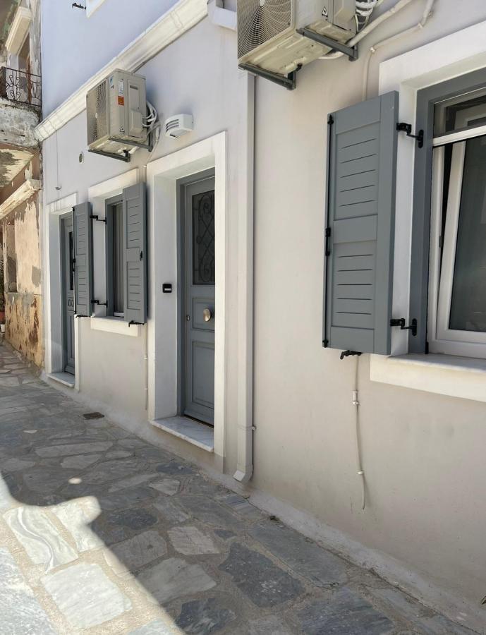 Thania'S House ,4 Minutes From The Center Of Hermoulis Ermoupoli Exterior photo