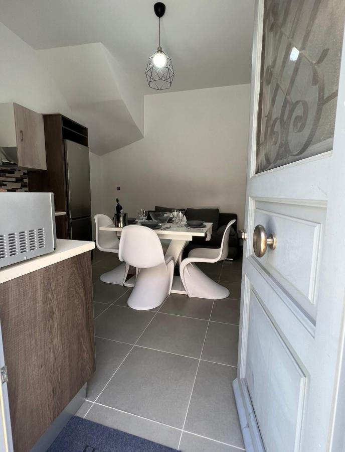 Thania'S House ,4 Minutes From The Center Of Hermoulis Ermoupoli Exterior photo